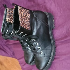 Nine West black boots with leopard trim